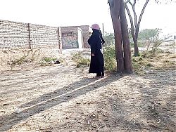 Pakistani randi girl on road